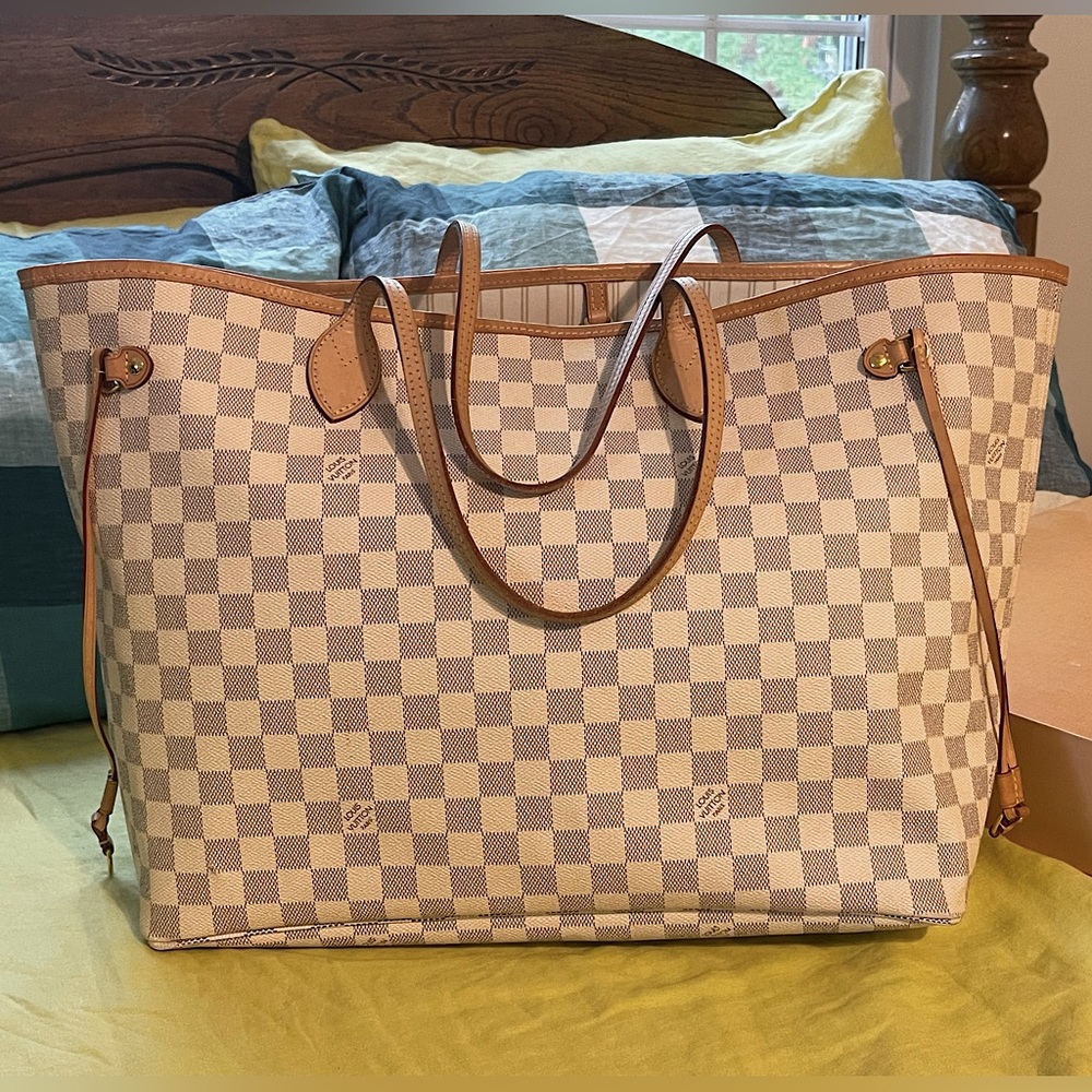 Louis Vuitton Neverfull MM